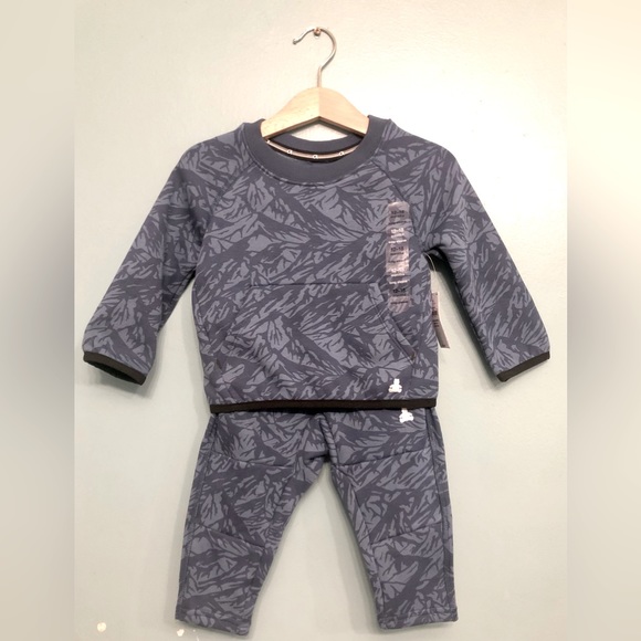 GapFit Baby Cozy Sherpa Fit Tech Outfit Set Size 12-18Months - Picture 1 of 10